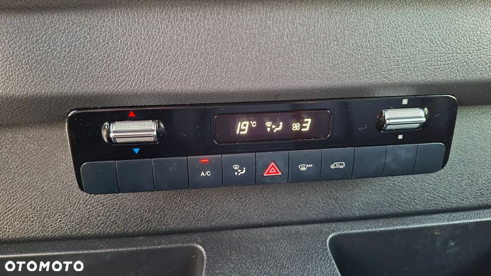 Mercedes-Benz Sprinter - 27