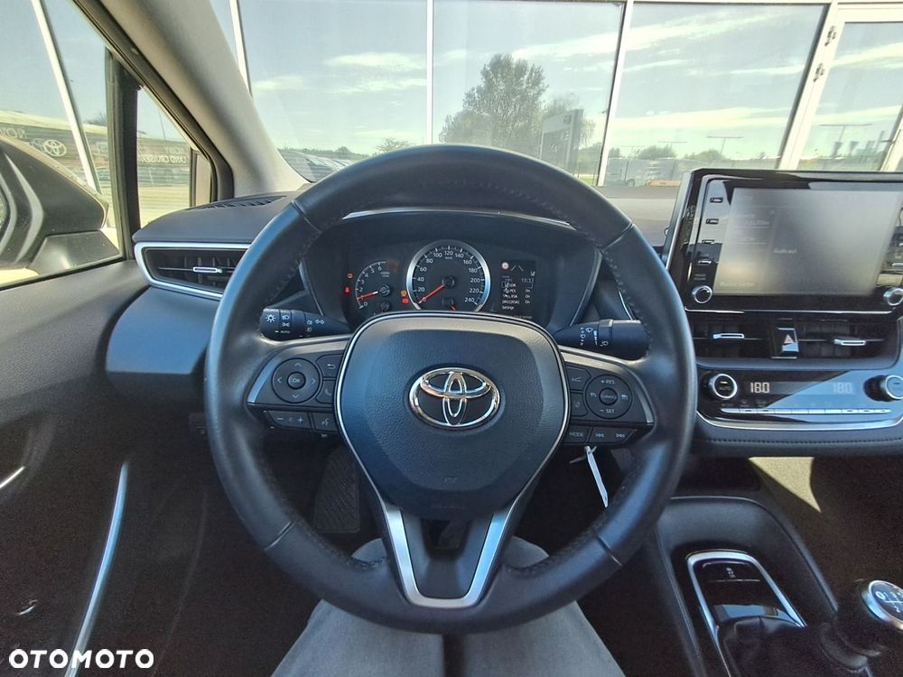 Toyota Corolla - 11