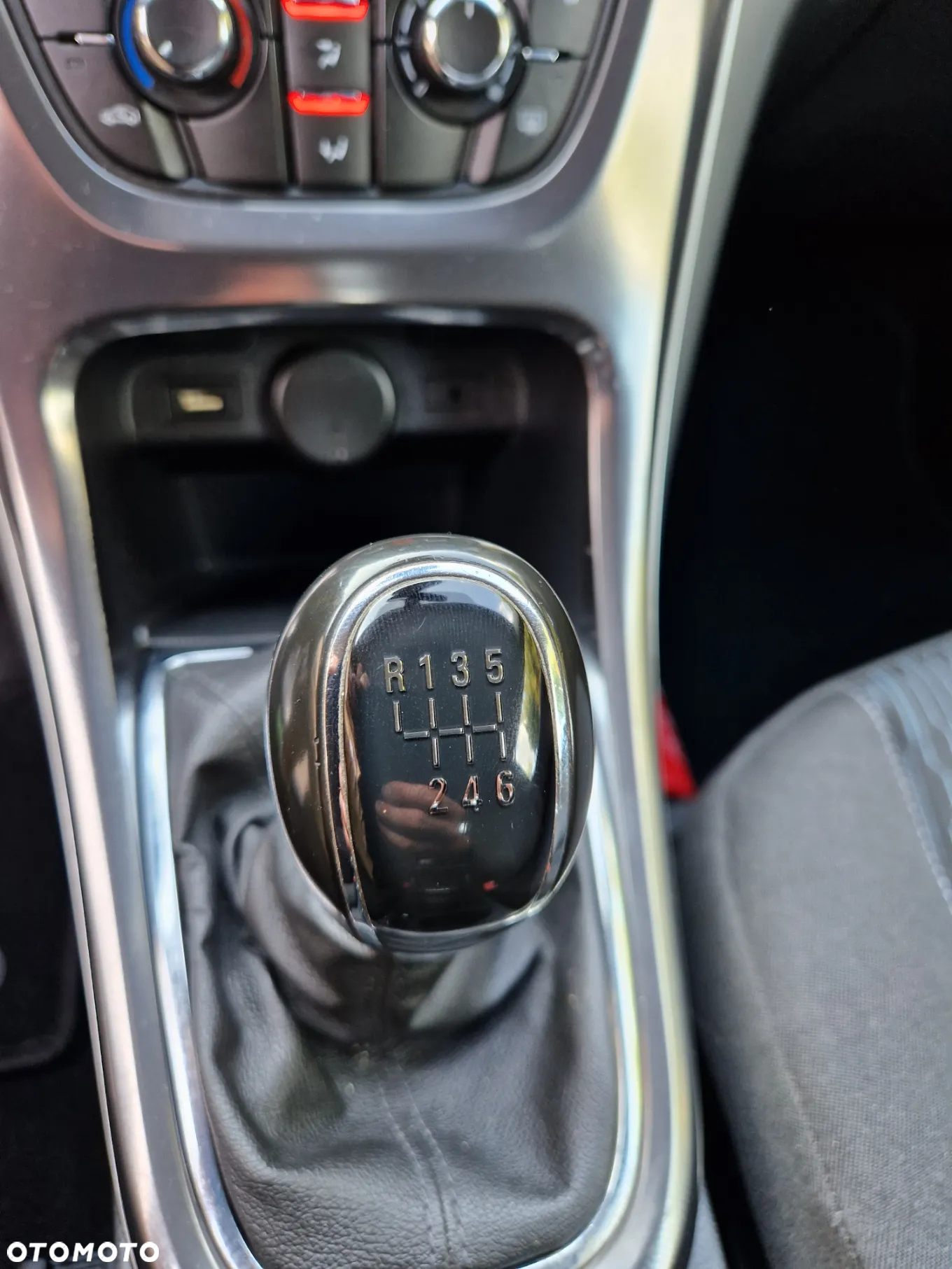 Opel Astra GTC 1.6 D (CDTi) DPF (ecoFLEX) Start/Stop - 19