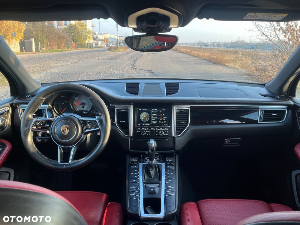 Porsche Macan - 8