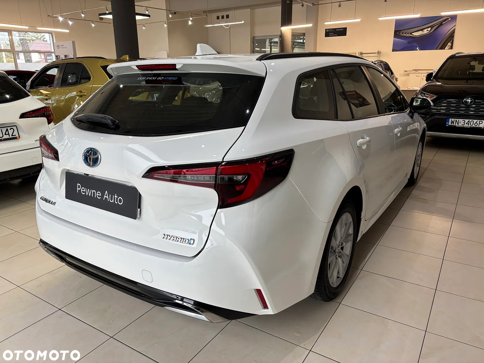 Toyota Corolla 1.8 Hybrid Comfort - 2