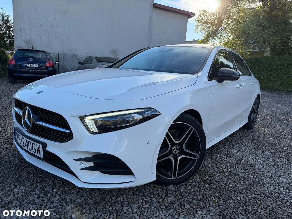 Mercedes-Benz Klasa A 220 4-Matic AMG Line 7G-DCT - 28