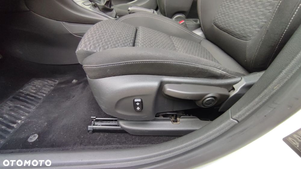 Opel Astra V 1.6 CDTI 120 Lat S&S - 19