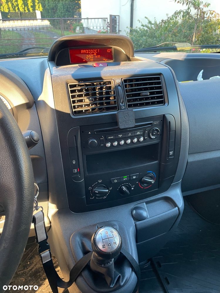Peugeot Expert - 8