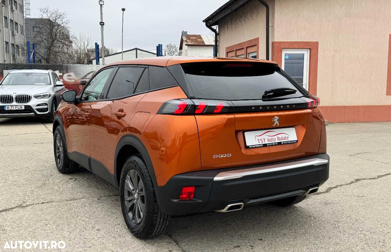 Peugeot 2008 PureTech 130 EAT8 Allure - 6