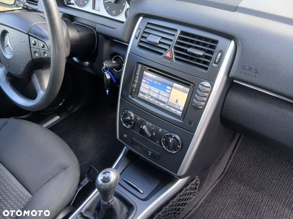 Mercedes-Benz Klasa B 150 BlueEFFICIENCY - 35