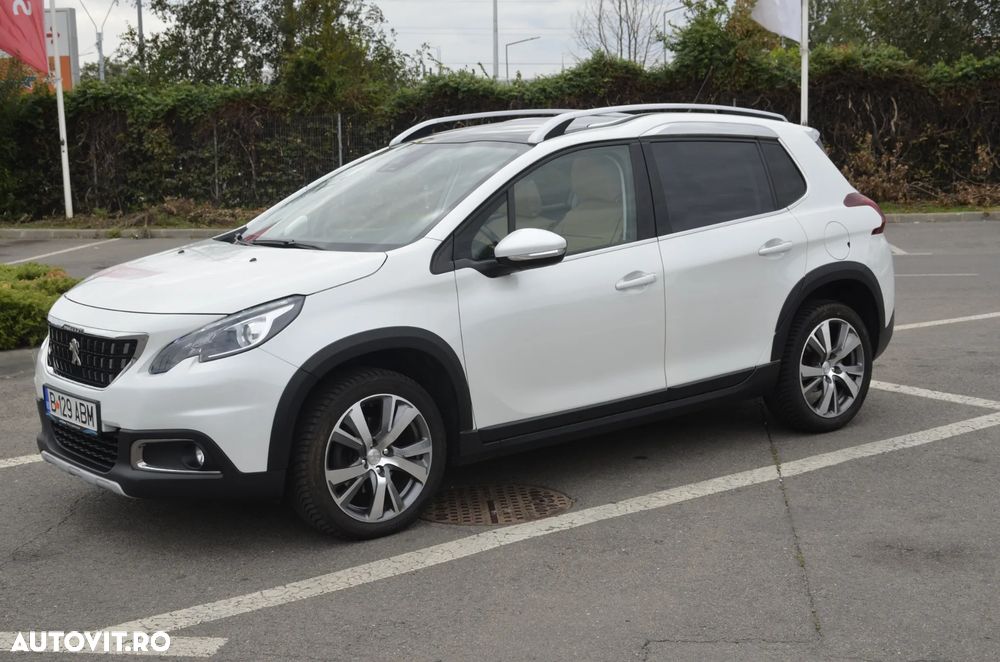 Peugeot 2008 1.2 PureTech Turbo EAT6 S&S GT-Line - 4