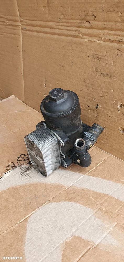 Podstawa filtra oleju chłodniczka VW Tiguan I Lift 2.0 TDI 03L115389C 03L117021C - 3