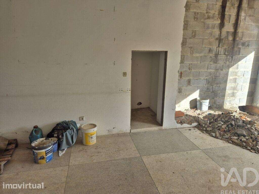 Loja / Estabelecimento Comercial T2 em Bougado (São Martinho e Santiag - Grande imagem: 2/12