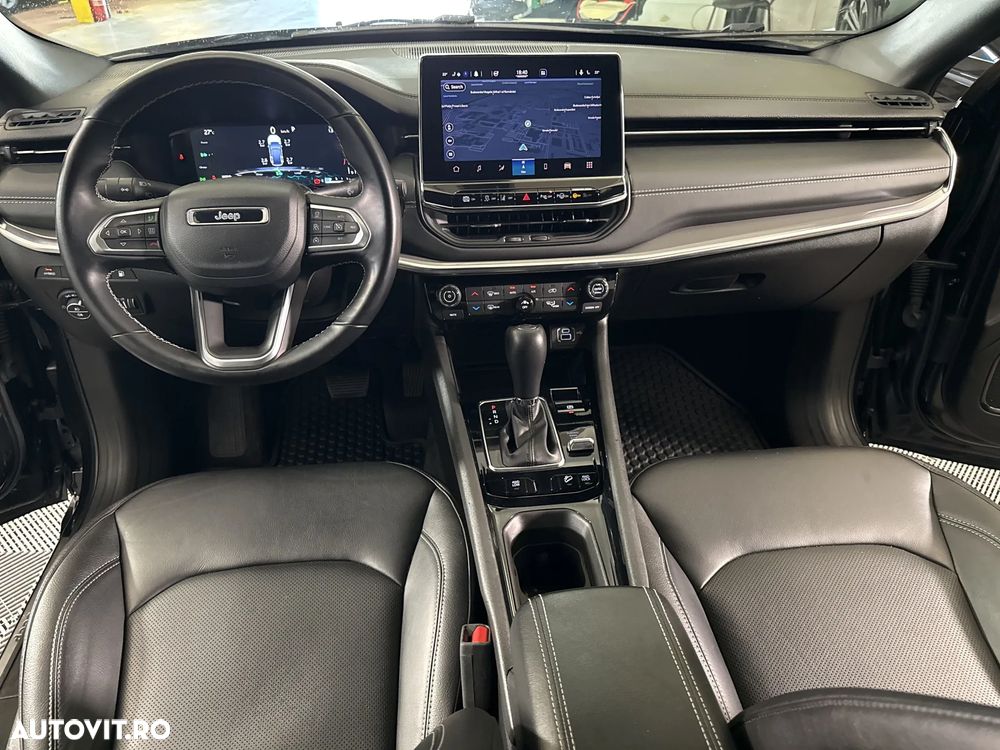 Jeep Compass - 10