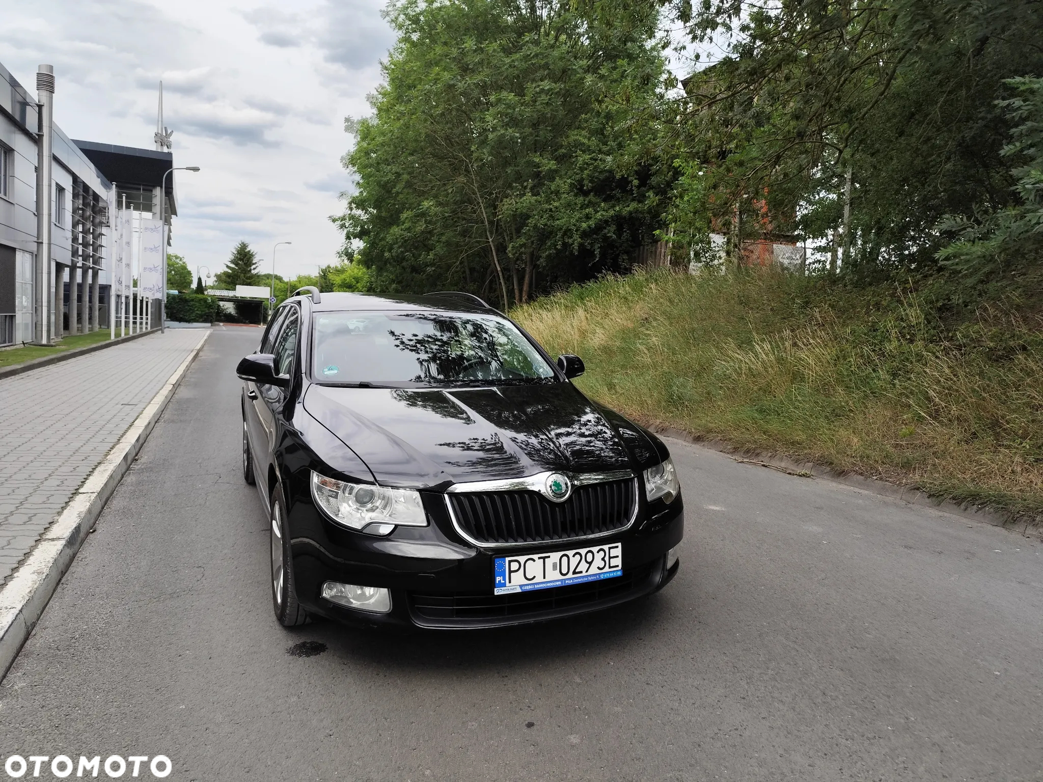 Skoda Superb 2.0 TDI Business - 2