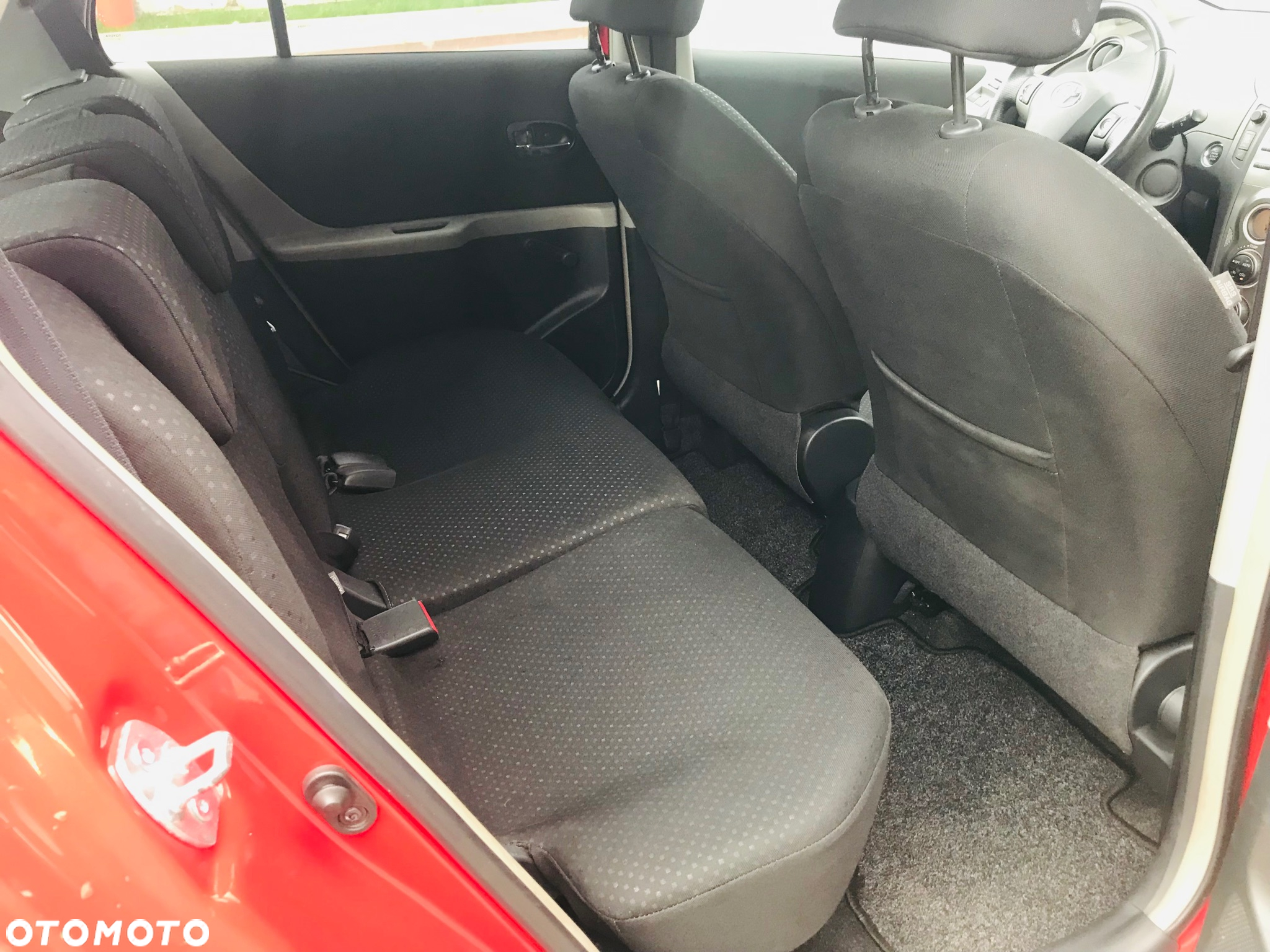 Toyota Yaris 1.33 Business Edition - 14