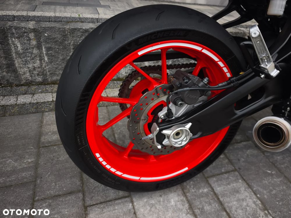 Yamaha MT - 32
