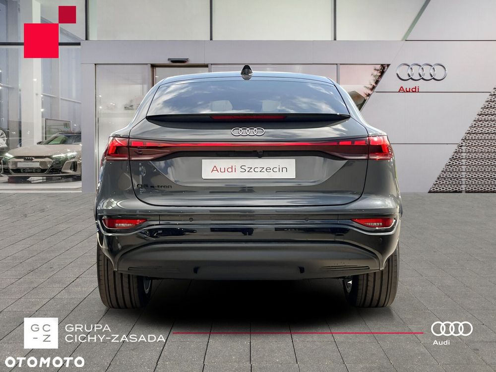 Audi Q6 e-tron - 5