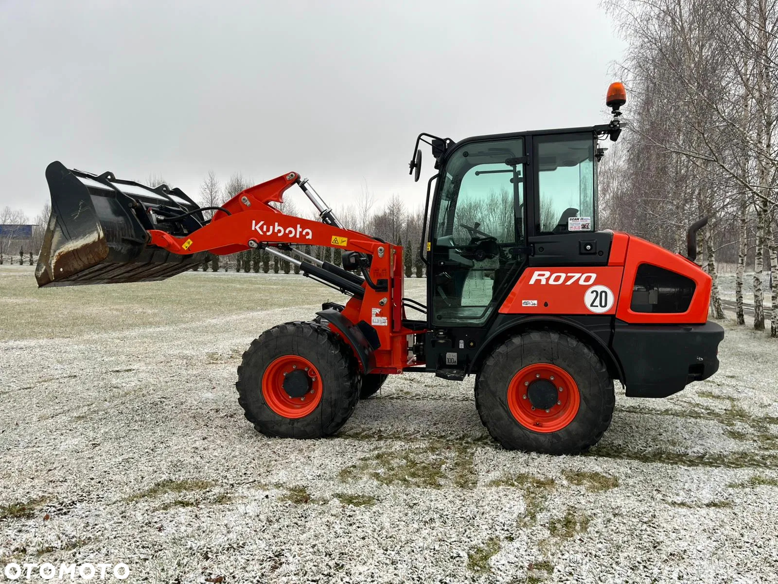 Kubota R070 - 15