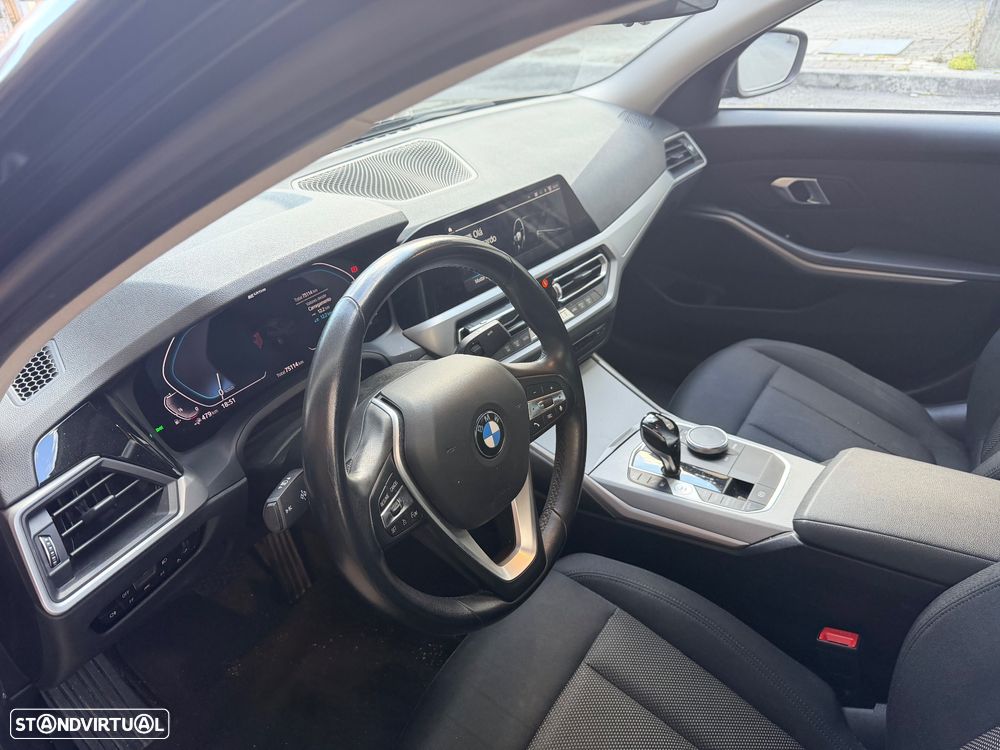 BMW 330 - 12