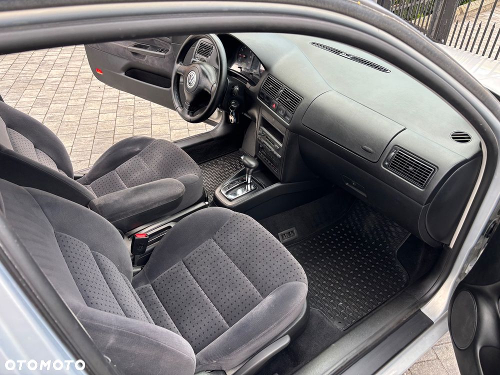 Volkswagen Golf 1.6 Trendline - 22