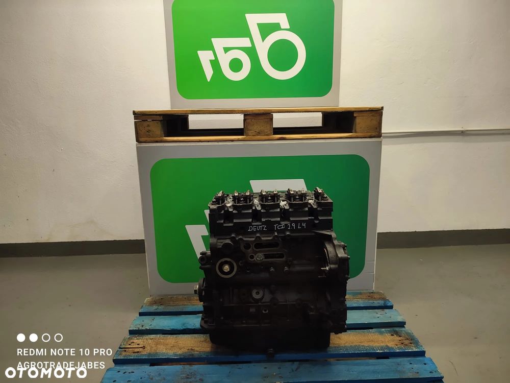 Słupek silnika Deutz TCD 2.9 L4 - 1