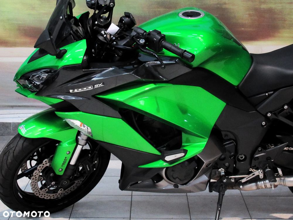 Kawasaki Ninja 1000 SX - 12