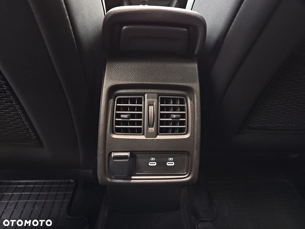 Renault Captur 1.0 TCe Techno - 30