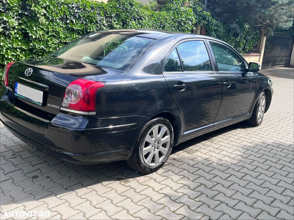 Toyota Avensis 1.8 Executiv - 5