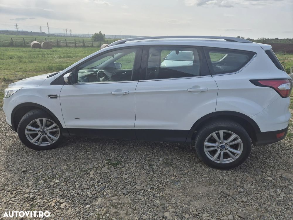 Ford Kuga - 3
