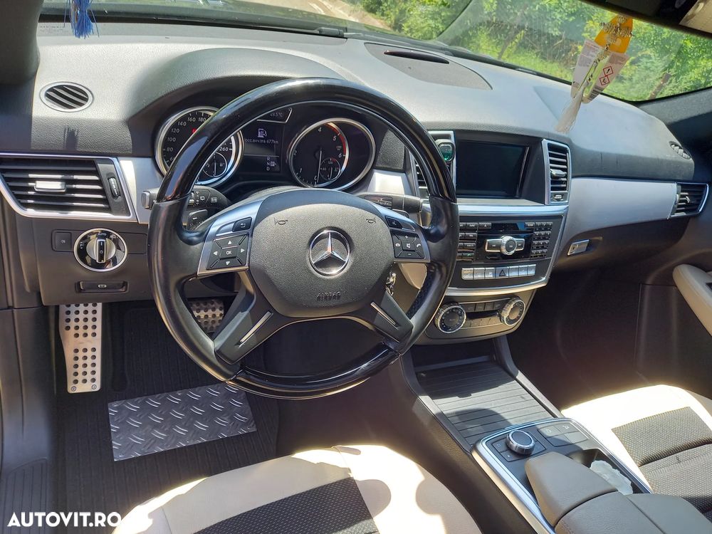 Mercedes-Benz ML 250 BlueTEC 4MATIC Aut - 17