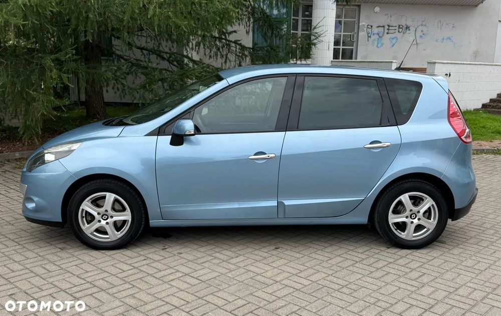 Renault Scenic 1.6 16V Confort Privilege - 6
