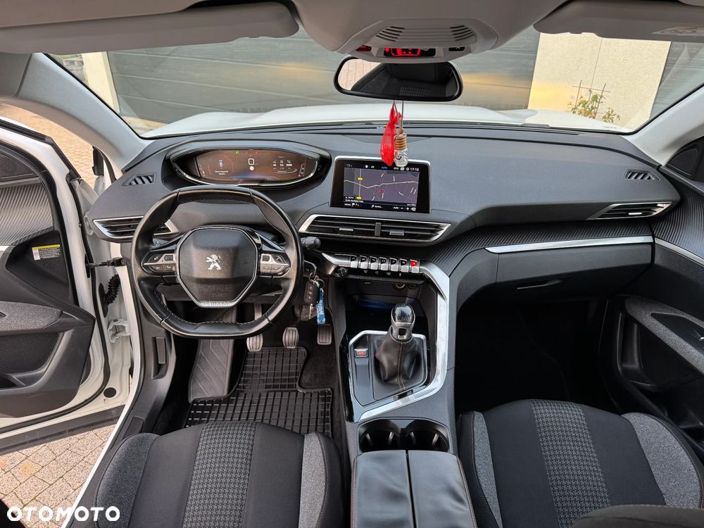 Peugeot 3008 1.5 BlueHDi Allure S&S - 16