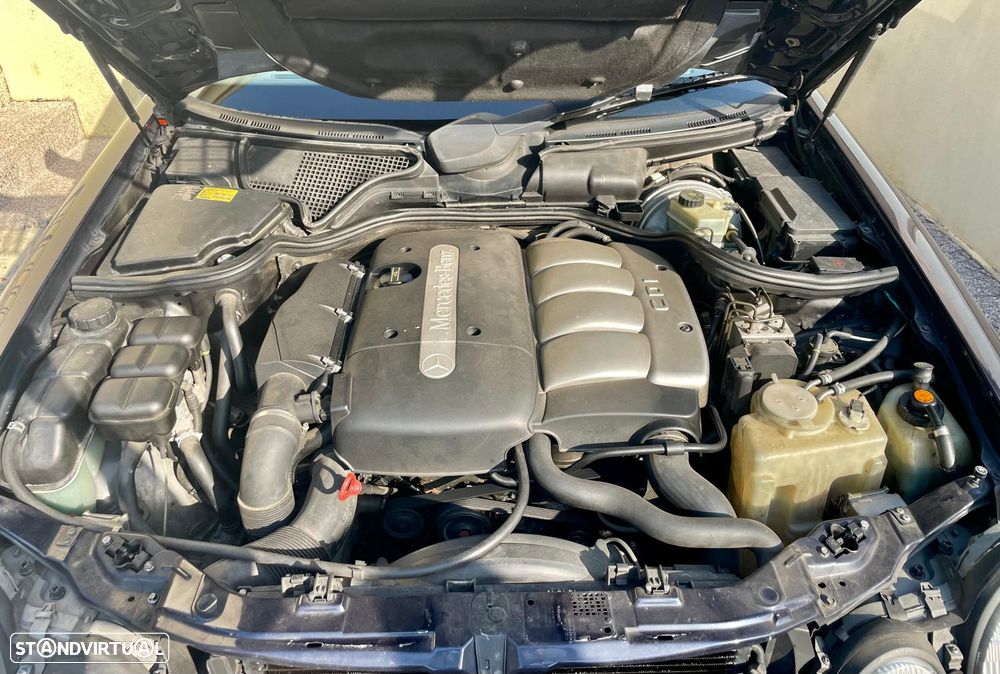 Mercedes-Benz E 220 - 11