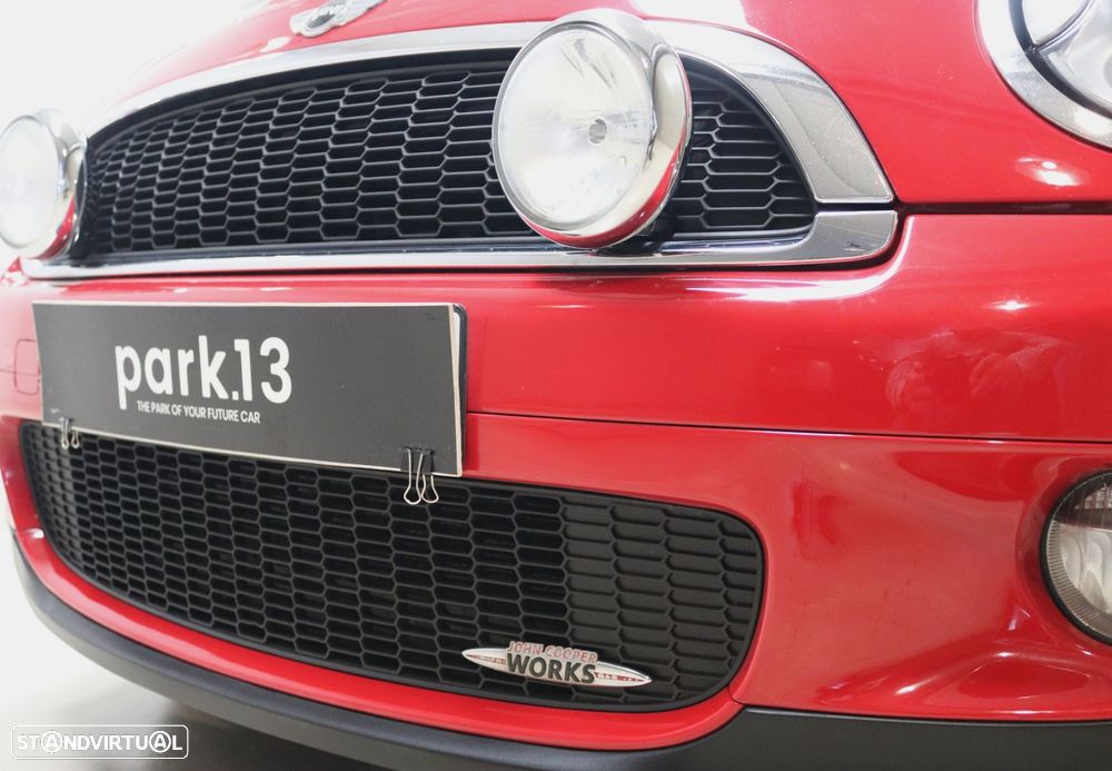 MINI Cabrio John Cooper Works - 9
