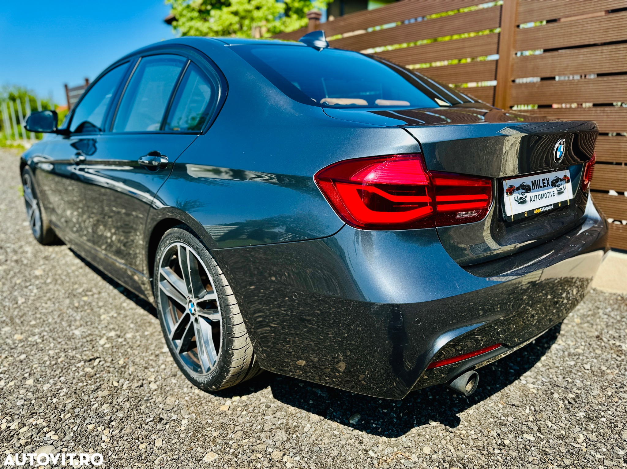 BMW Seria 3 318i Aut. M Sport - 9