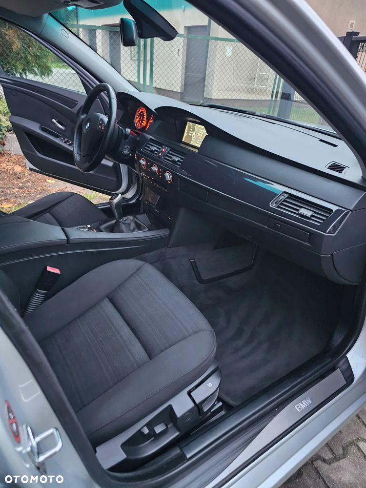 BMW Seria 5 520d Touring Edition Fleet Exclusive - 12