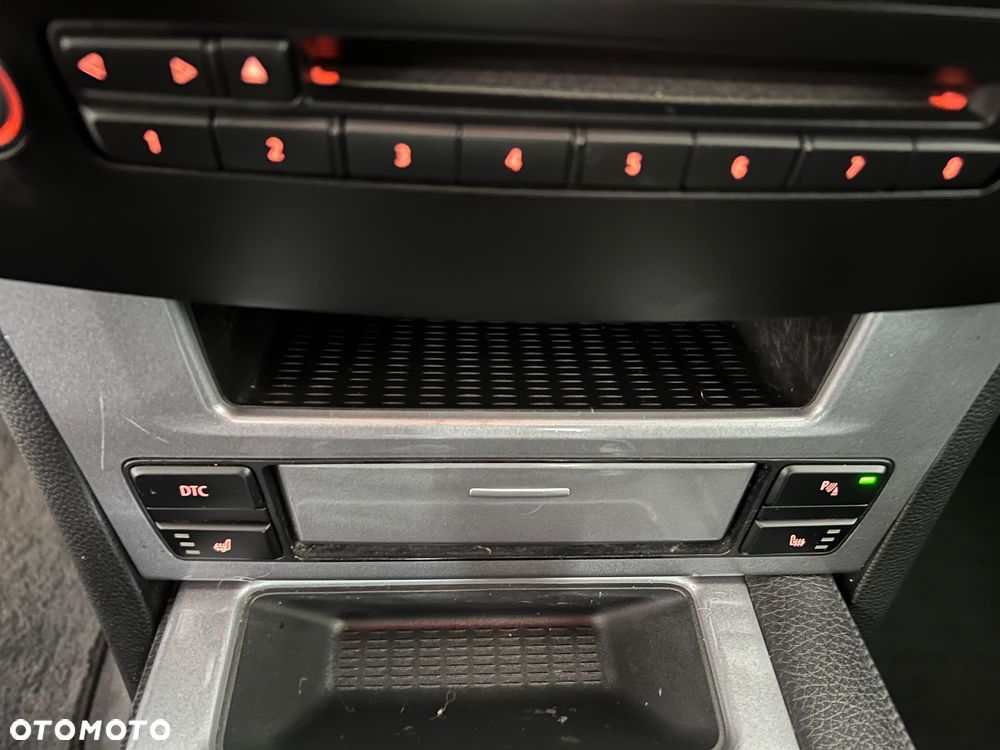 BMW Seria 5 520d - 35