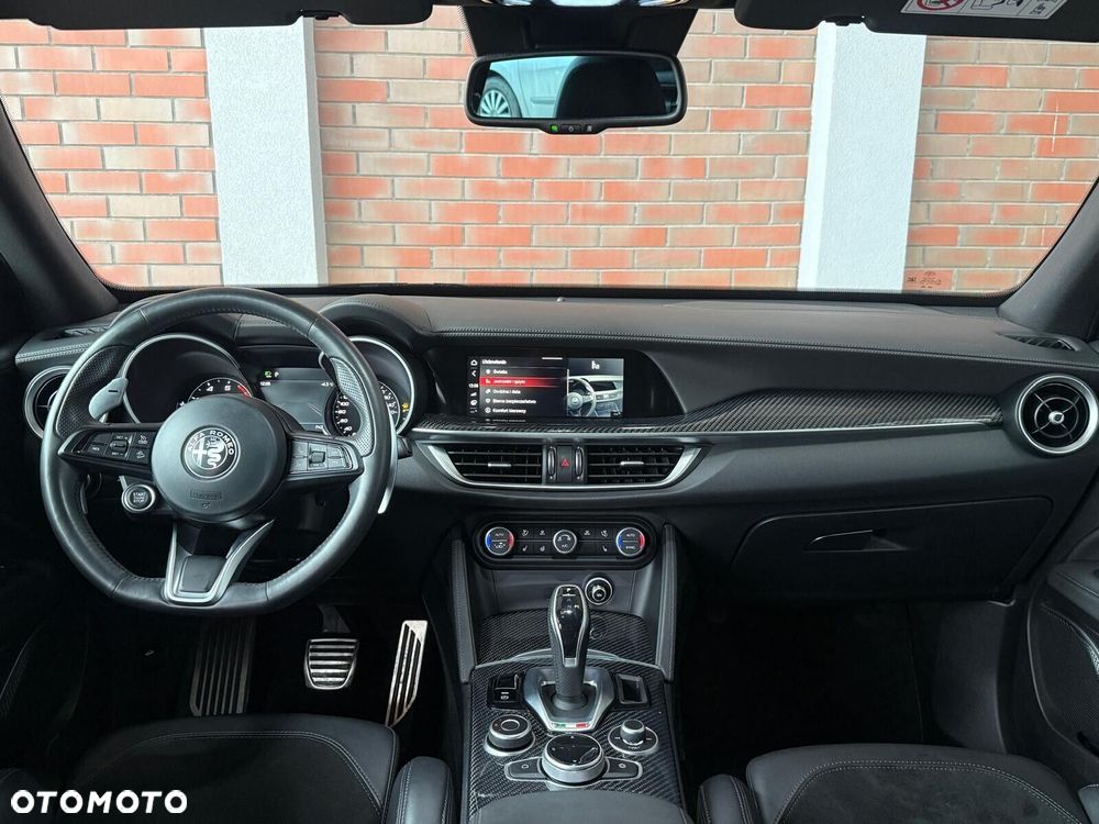 Alfa Romeo Stelvio 2.0 Turbo Veloce TI Q4 - 14