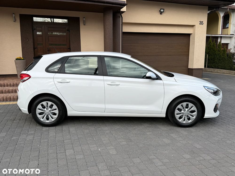 Hyundai i30 1.4 Classic + - 16