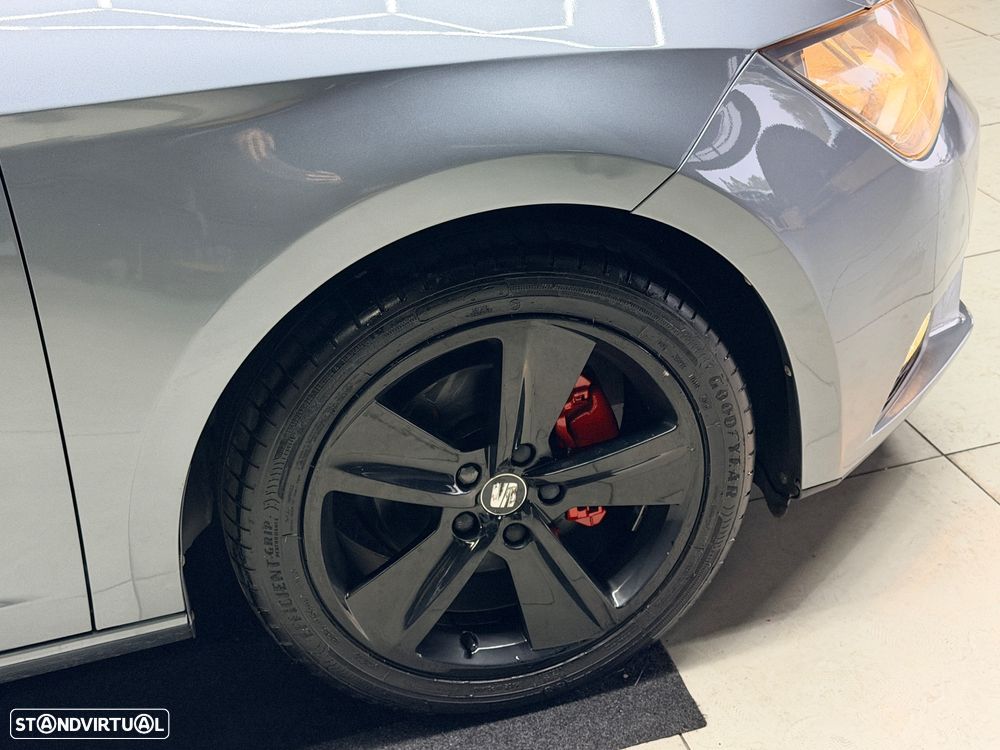 SEAT Leon 1.6 TDI DPF S&S Style - 13