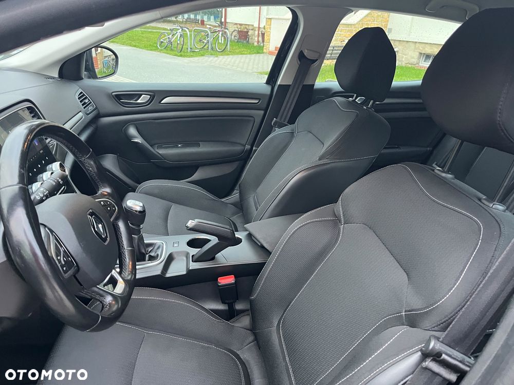 Renault Megane 1.5 Blue dCi Intens - 23