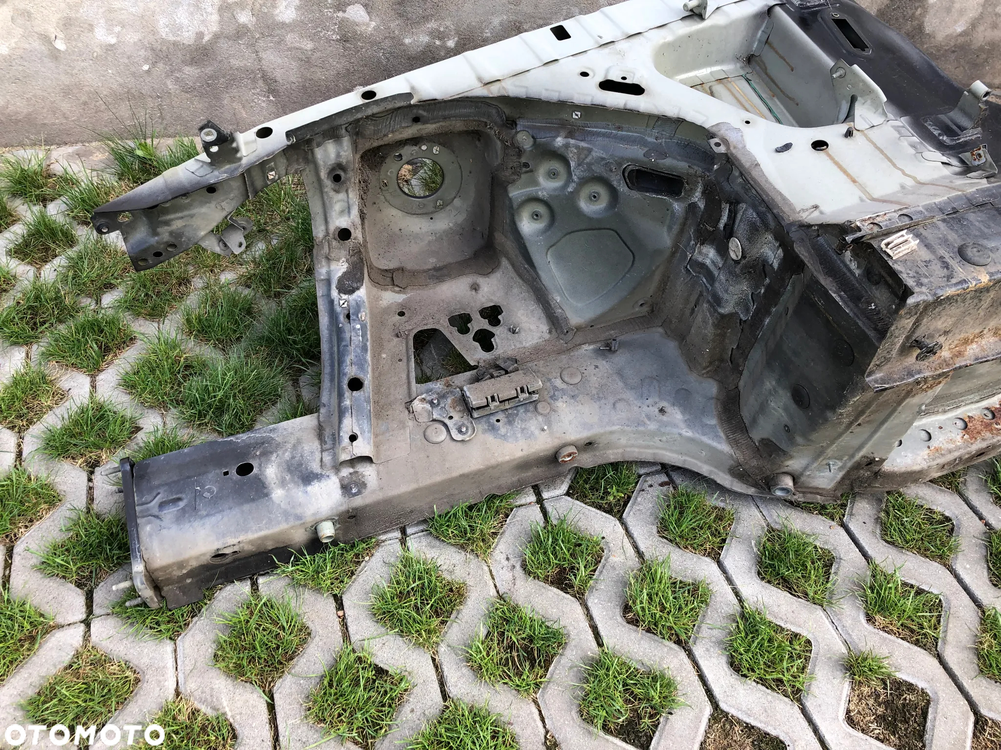 BMW E90 Błotnik Lewy Prawy Próg Podłużnica Ćwiartka Lewy  475 - 30
