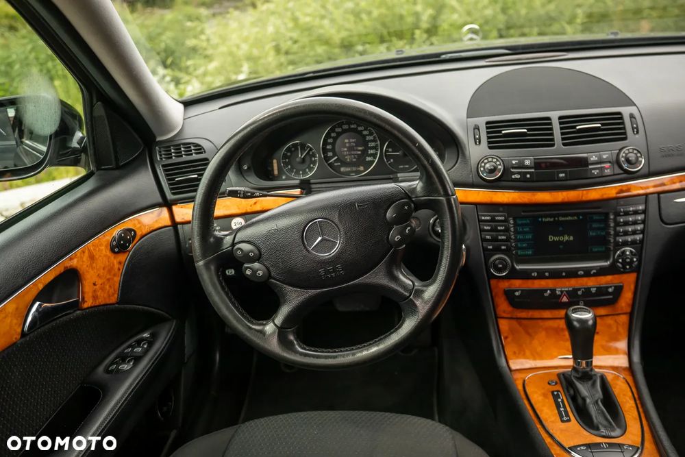 Mercedes-Benz Klasa E - 37
