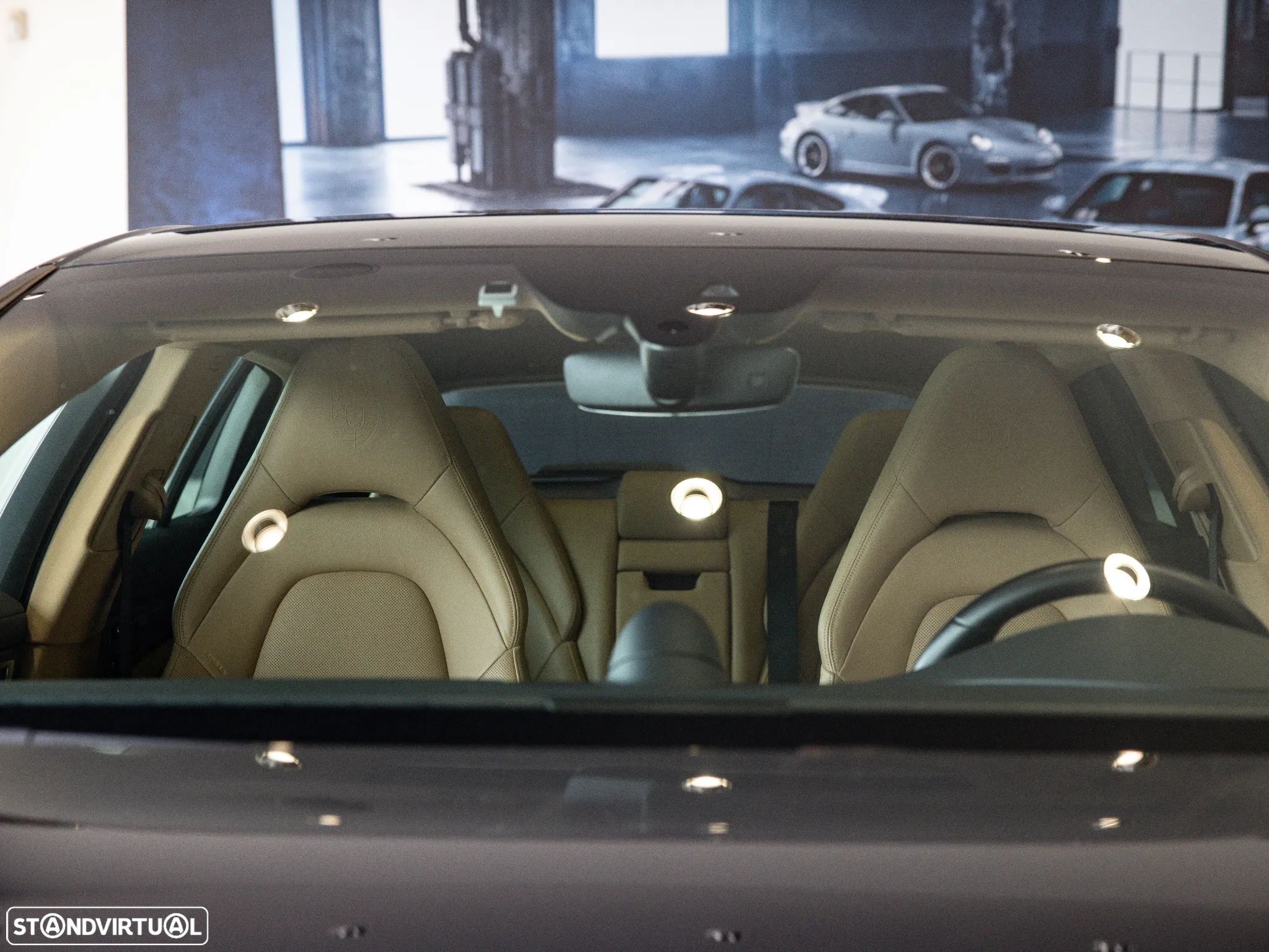 Porsche Panamera Sport Turismo 4 E-Hybrid Platinum Edition - 18