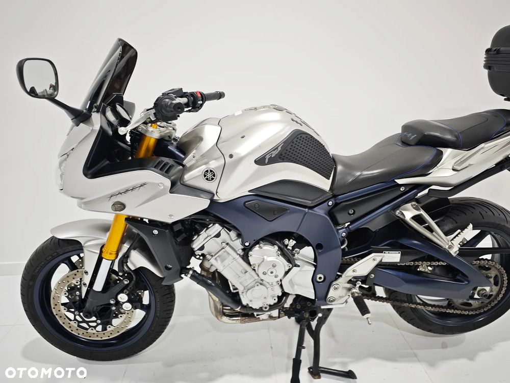 Yamaha FZ - 15
