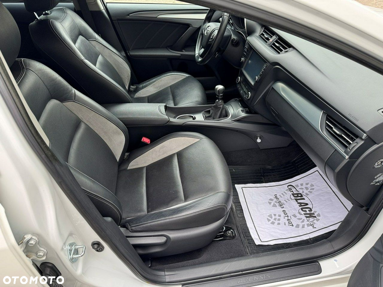 Toyota Avensis - 8