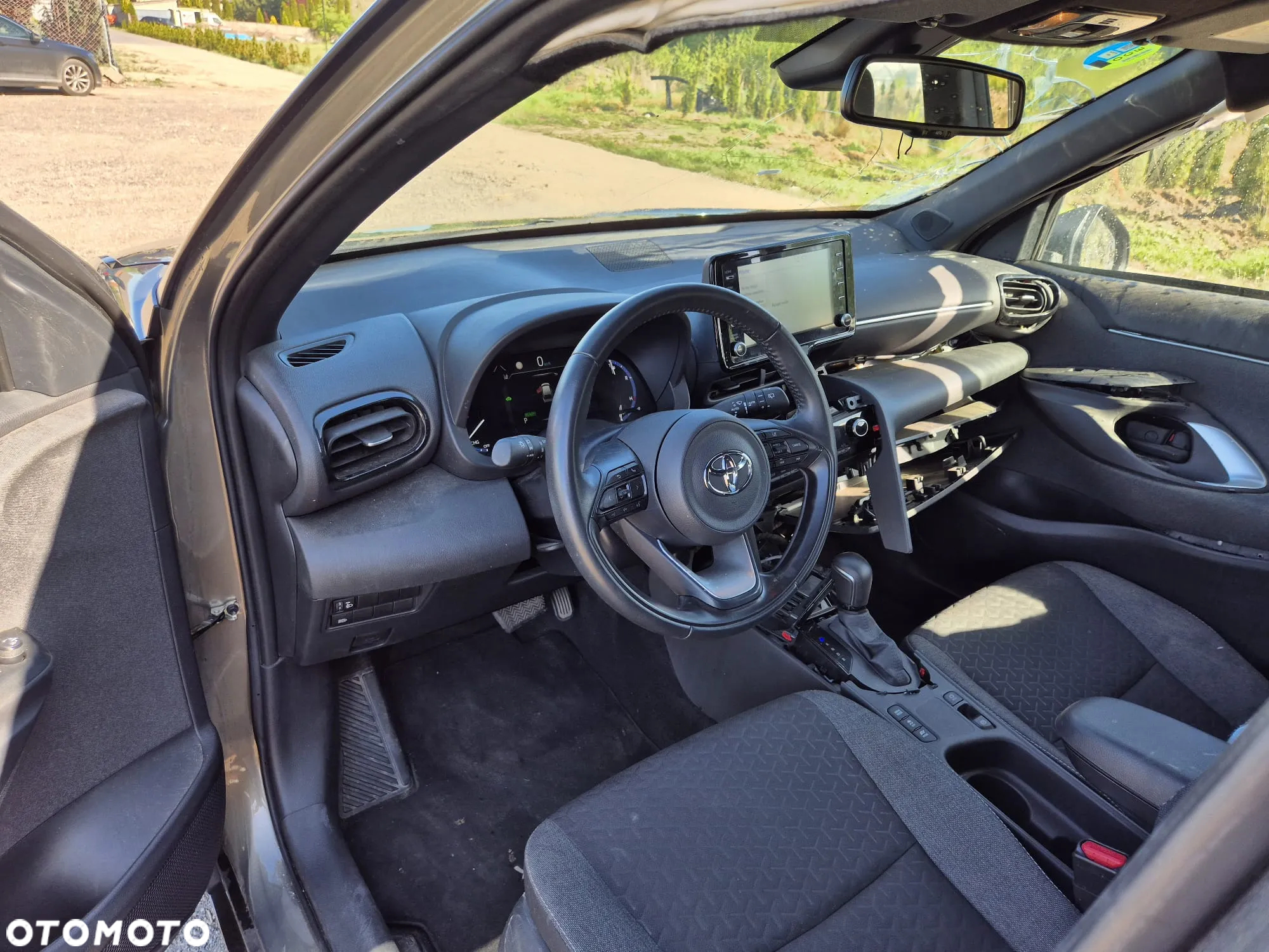 Toyota Yaris Cross Hybrid 1.5 Comfort - 25