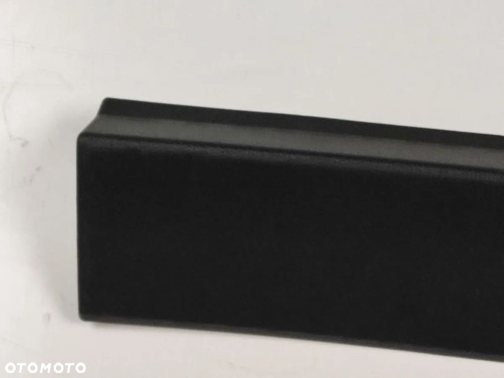 FORD EXPLORER od 2020r Poszycie Klapy Bagażnika - 2