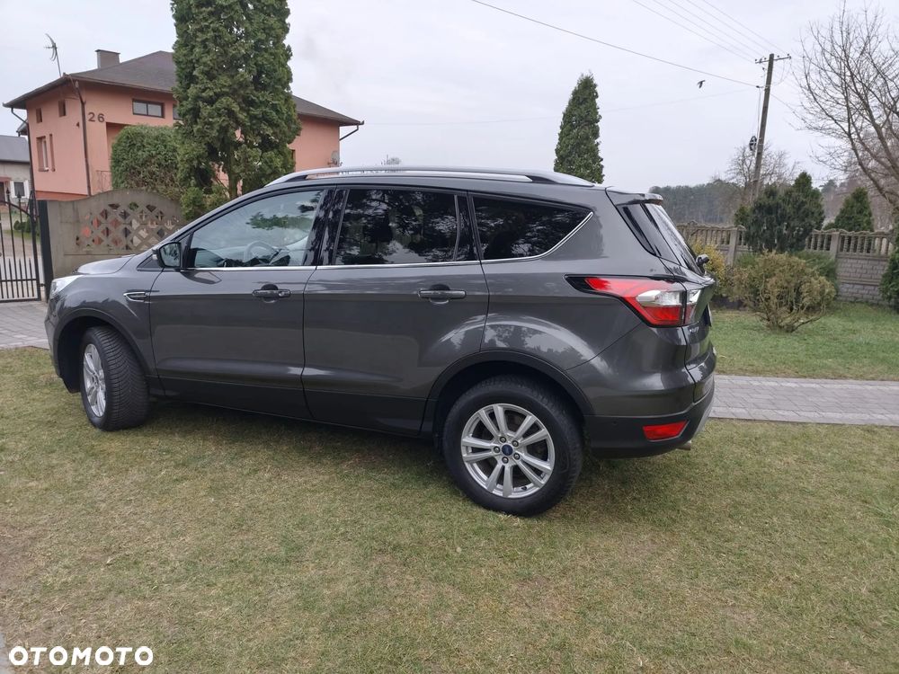 Ford Kuga - 12