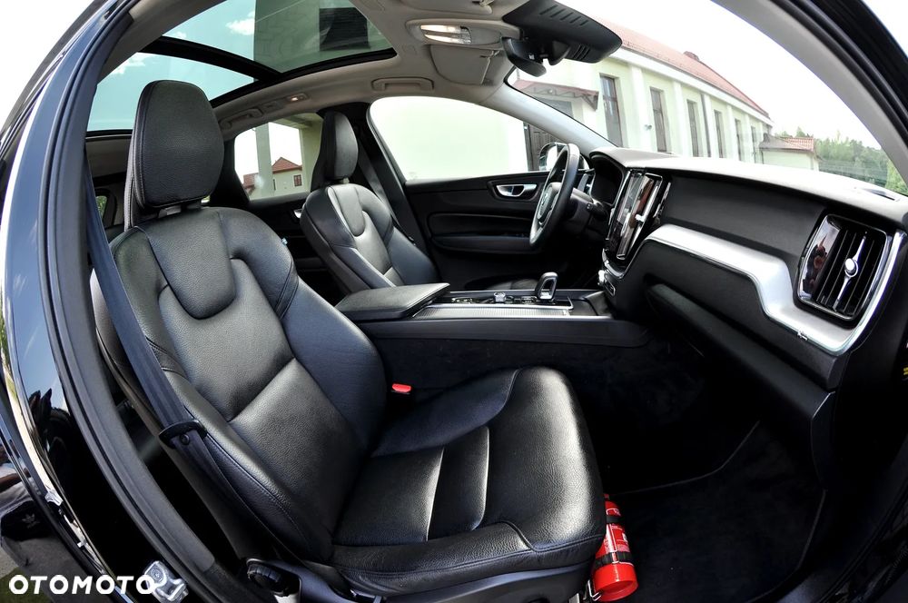 Volvo XC 60 T6 AWD Recharge Geartronic Inscription - 29