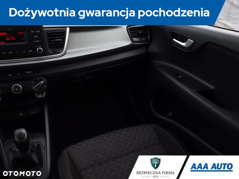 Kia Rio - 10