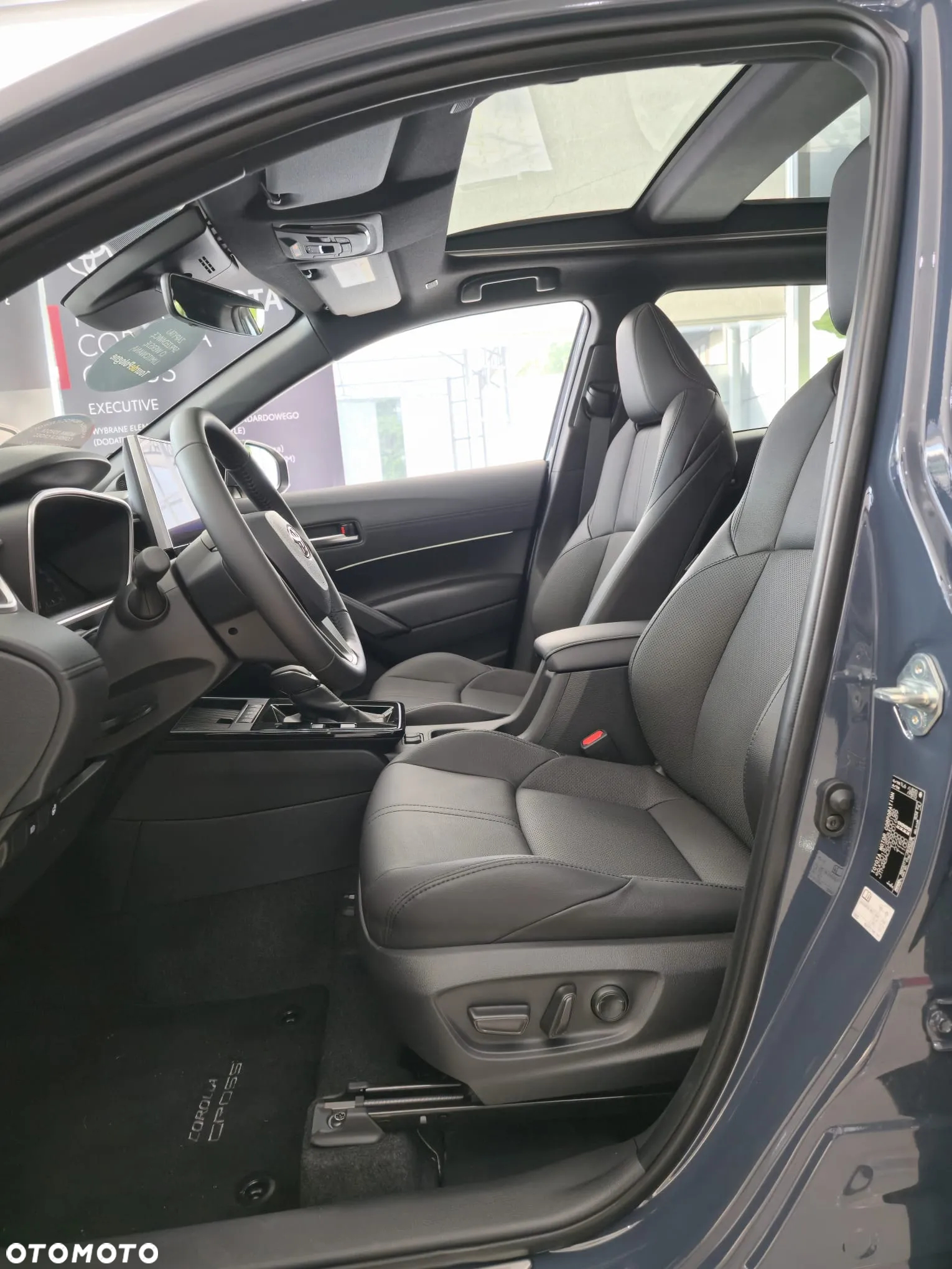 Toyota Corolla Cross 2.0 Hybrid Executive - 8