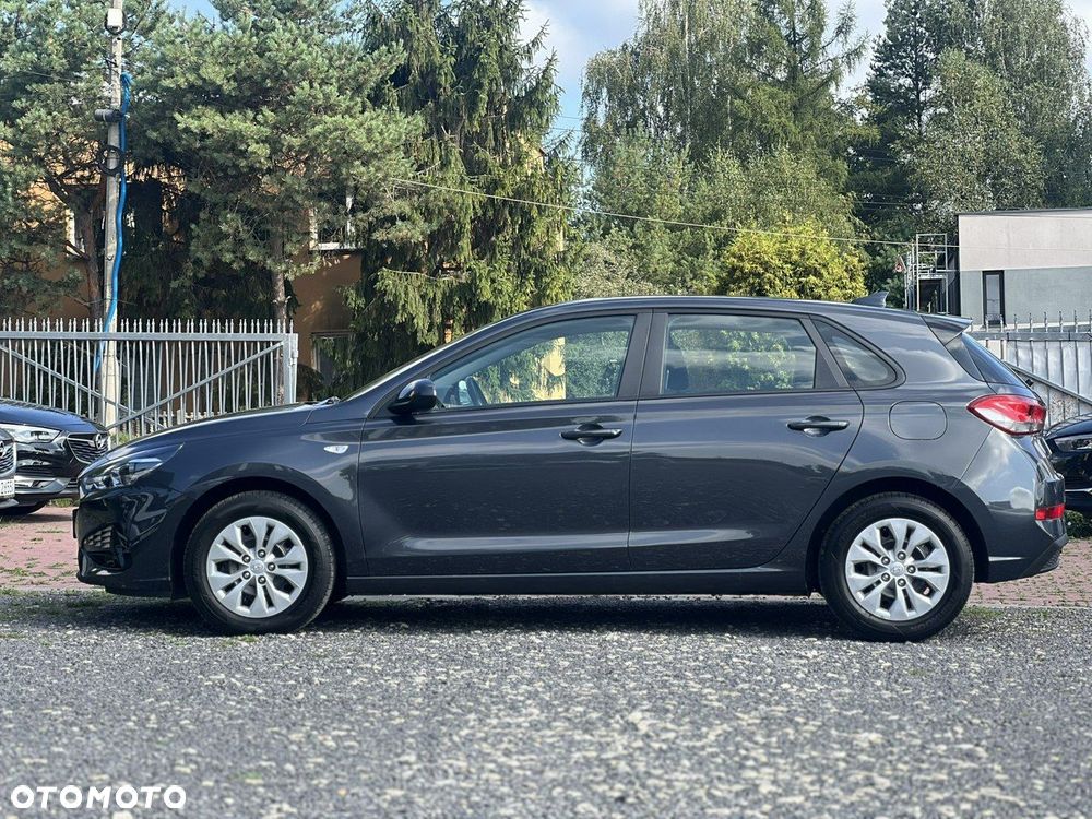 Hyundai i30 1.5 DPI Classic + - 6